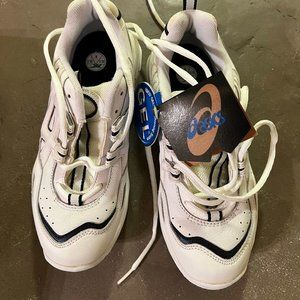 Brand new ASICS gel sneakers Size 8- still in box!